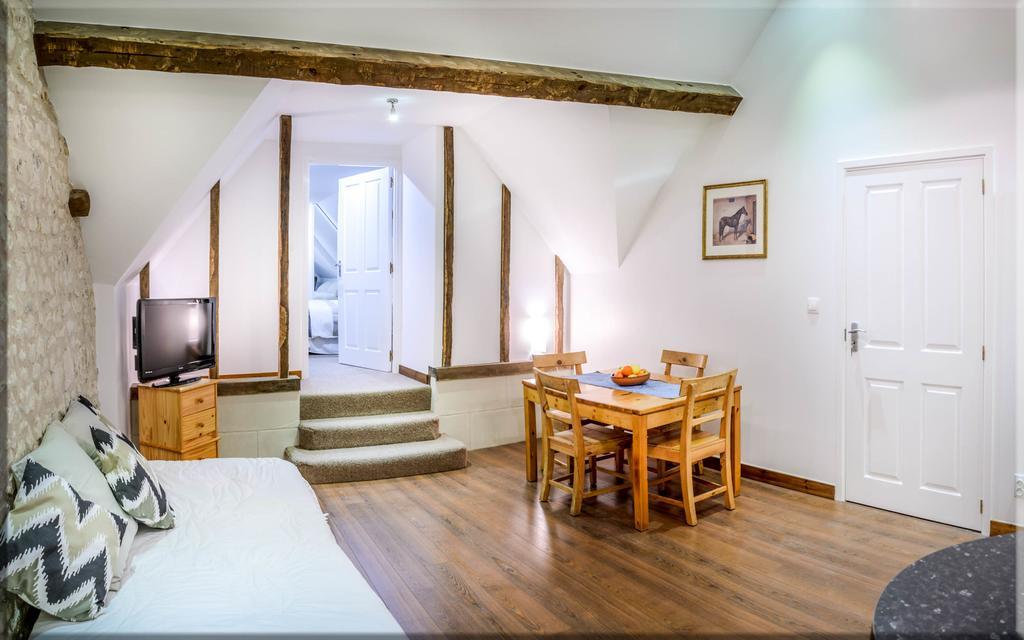 Gites Arches De Muschamp Cussay Zewnętrze zdjęcie